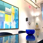 شقة فندقية Mondrian Luxury & Old Town
