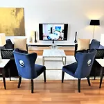 شقة فندقية Mondrian Luxury & Old Town كراكوفيا