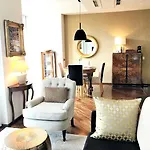 Mondrian Luxury & Old Town شقة فندقية 5*