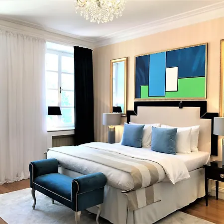 Mondrian Luxury & Old Town شقة فندقية 5*