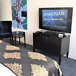 Mondrian Luxury & Old Town קרקוב