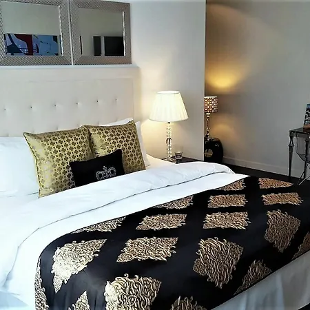 Mondrian Luxury & Old Town Apartahotel Cracovia