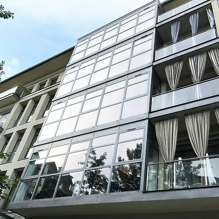 Apart-hotel Mondrian Luxury & Old Town 5*