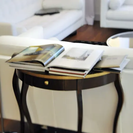 Mondrian Luxury & Old Town מלון דירות קרקוב