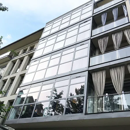 Mondrian Luxury & Old Town מלון דירות קרקוב