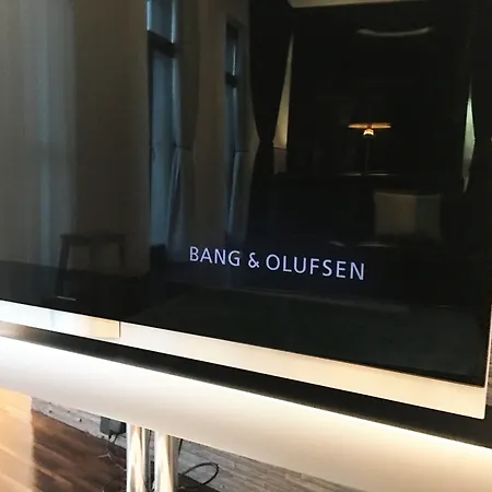 Mondrian Luxury & Old Town מלון דירות