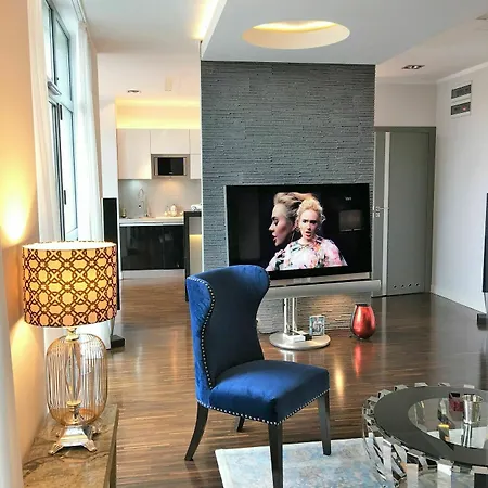Hotel apartamentowy Mondrian Luxury & Old Town 5*