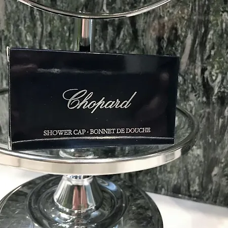 Lägenhetshotell Mondrian Luxury & Old Town 5*